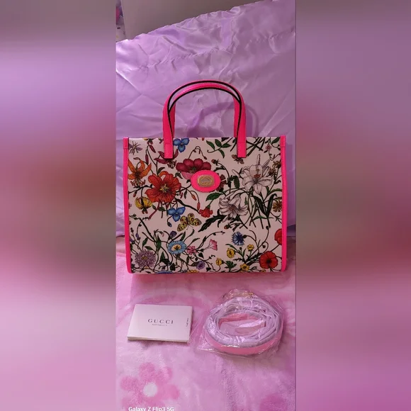 Gucci Bag - Picture 2 of 4